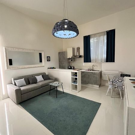 Residenza Santi Ai Monti Apartment Рим Екстериор снимка