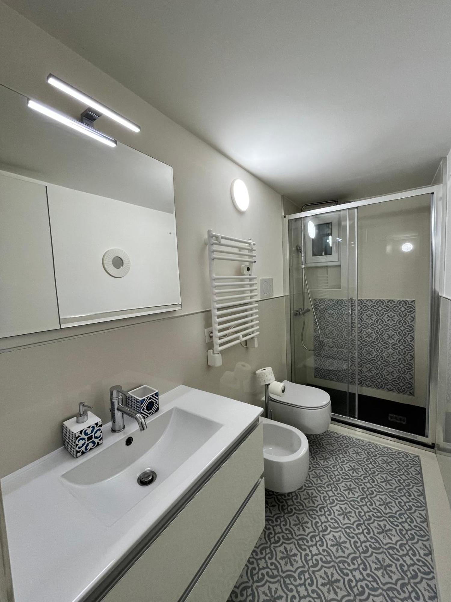 Residenza Santi Ai Monti Apartment Рим Екстериор снимка